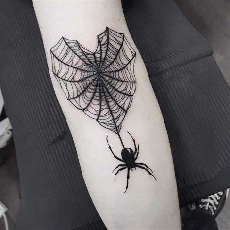 araña tatuaje mujer|Tatuajes de Arañas